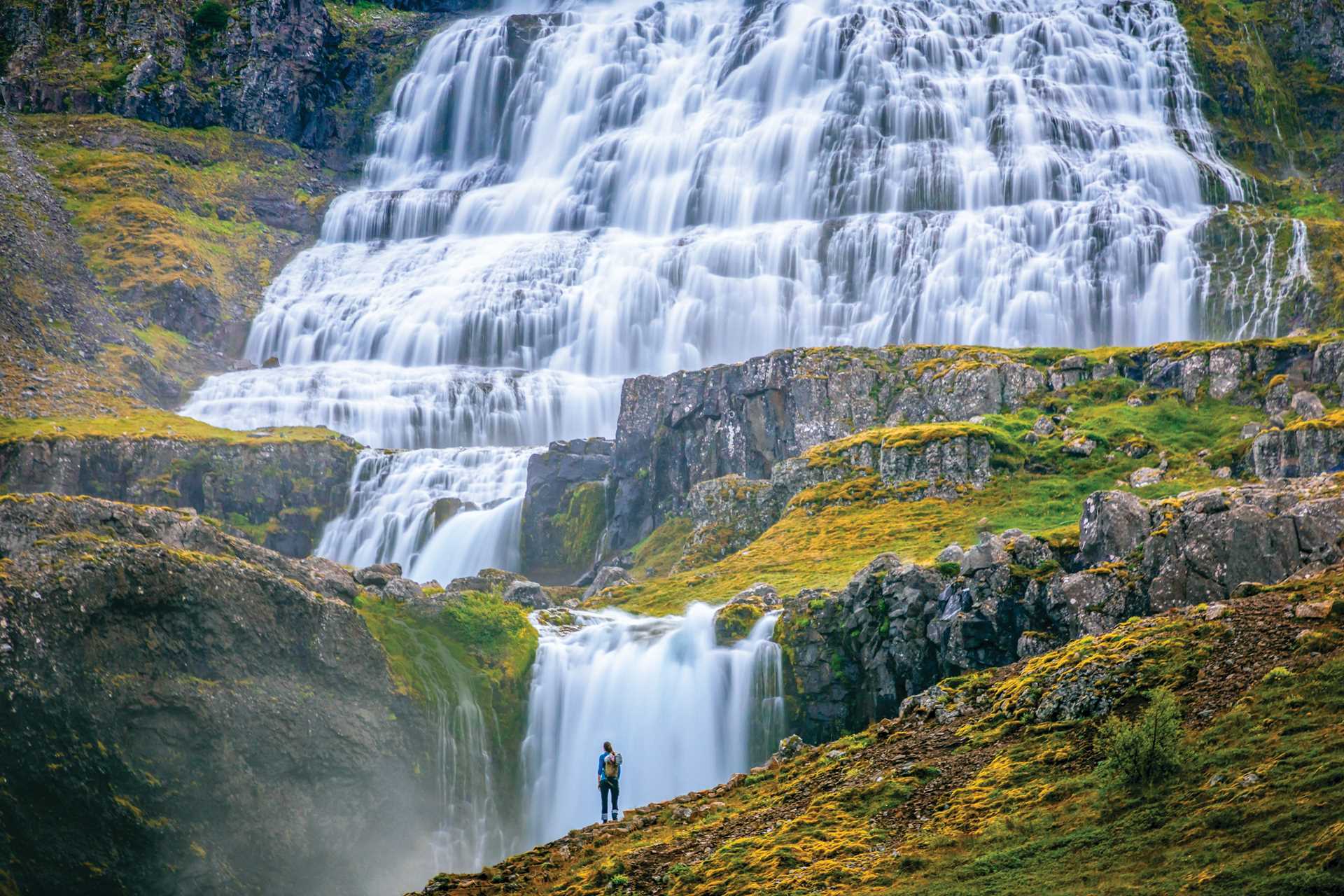 Large RGB-Lindblad Expeditions-Iceland Arnarfjörður 134.jpg