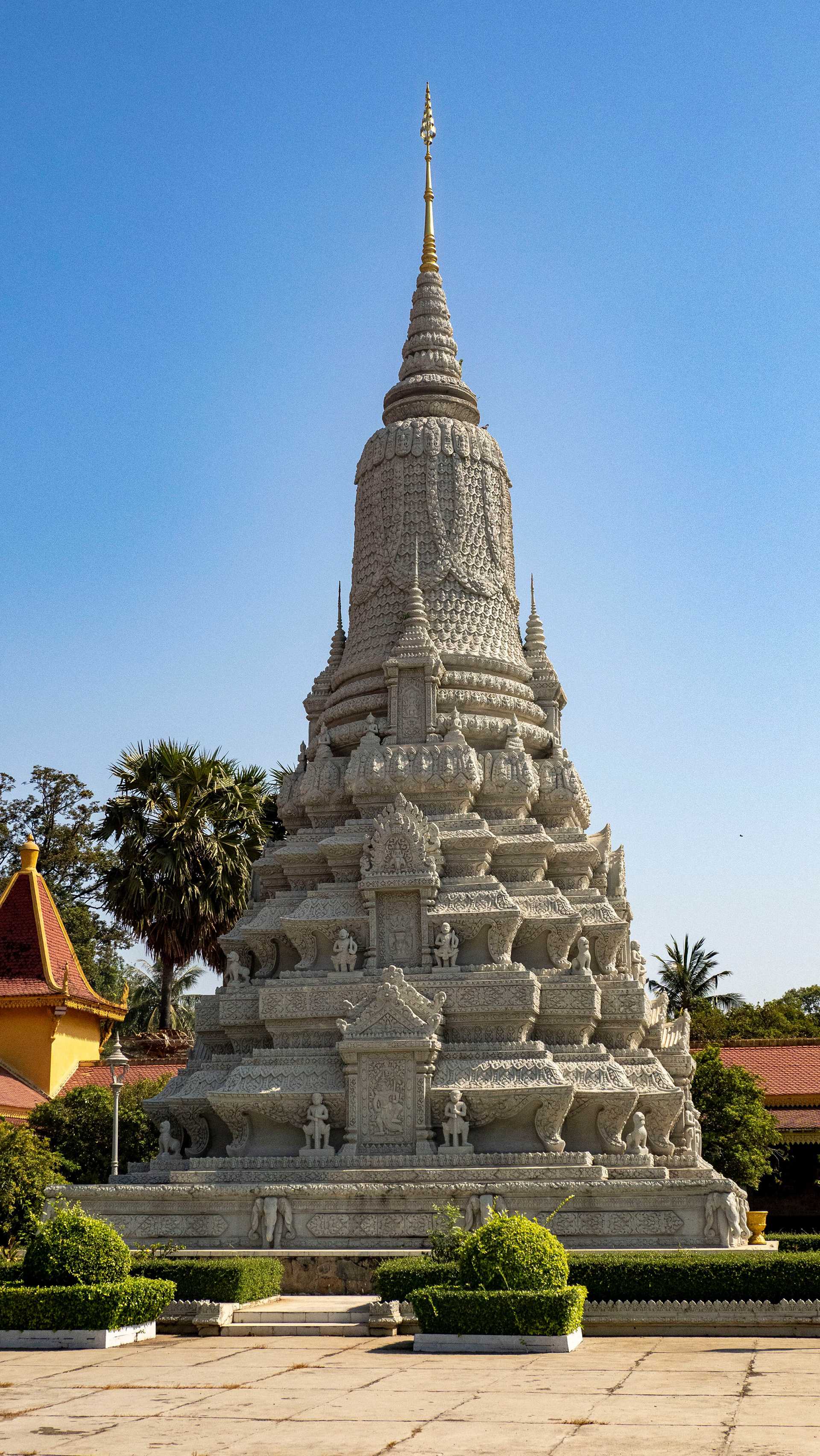temple structure in cambodia